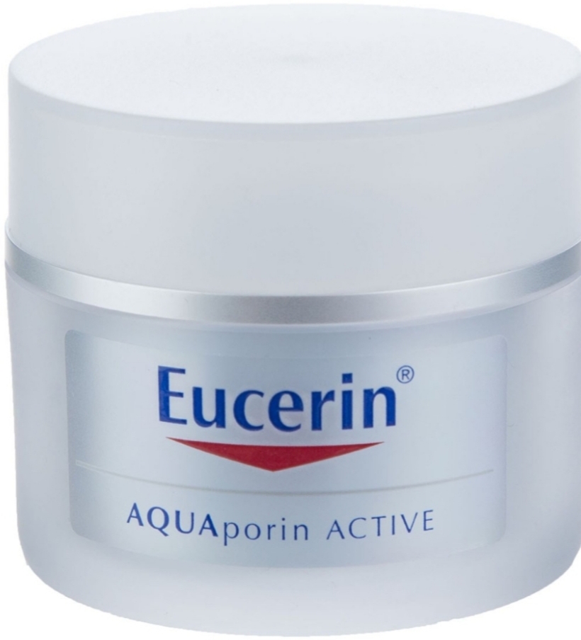 کرمها ، امولسیونها ، لوسیونها ، ژلها و روغنها برای پوست (دست ، صورت ، پا و...)EUCERIN Aqua Porin Active Light